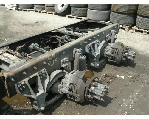 MERITOR RT46-160 Cutoff Assembly with Axles