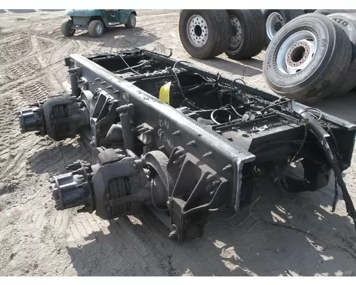 MERITOR RT46-160 Cutoff Assembly with Axles