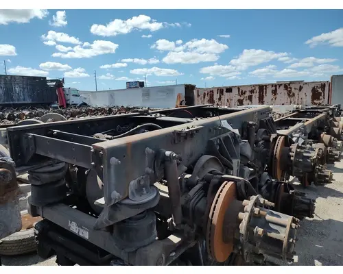 MERITOR RT46-160 Cutoff Assembly with Axles