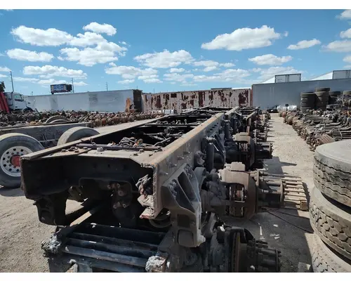 MERITOR RT46-160 Cutoff Assembly with Axles