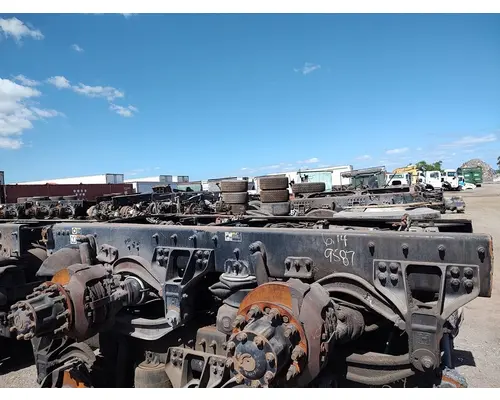 MERITOR RT46-160 Cutoff Assembly with Axles