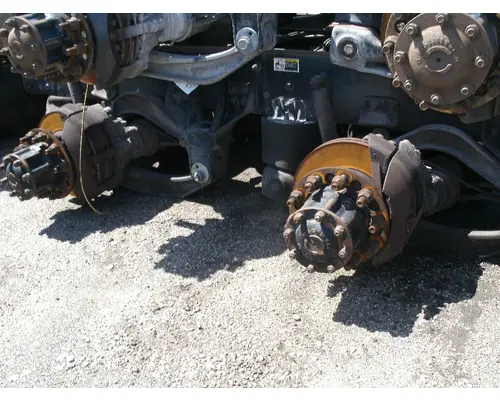 MERITOR RT46-160 Cutoff Assembly with Axles