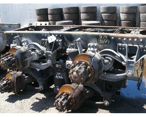 MERITOR RT46-160 Cutoff Assembly with Axles