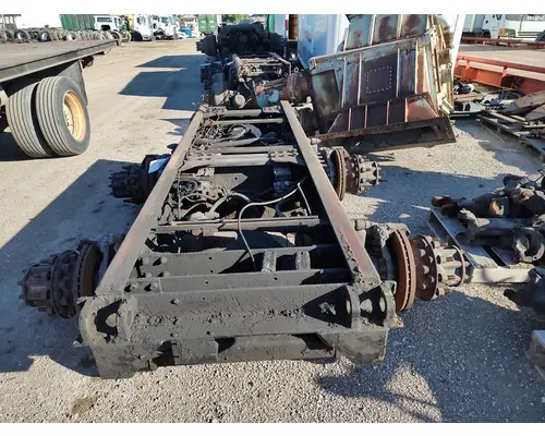 MERITOR RT46-160 Cutoff Assembly with Axles