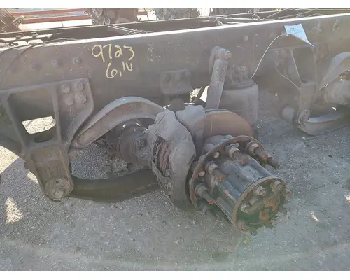 MERITOR RT46-160 Cutoff Assembly with Axles