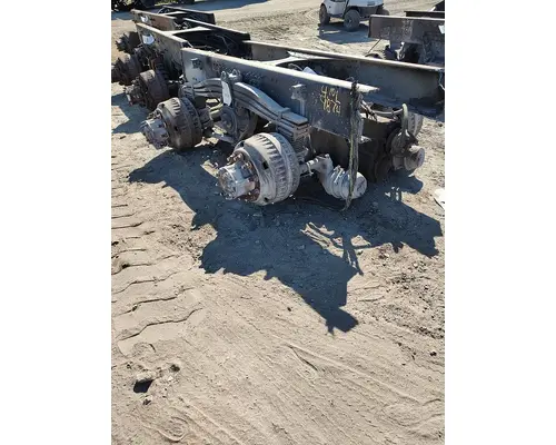 MERITOR RT46-160 Cutoff Assembly with Axles