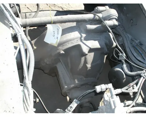 MERITOR RT46-160 Cutoff Assembly with Axles