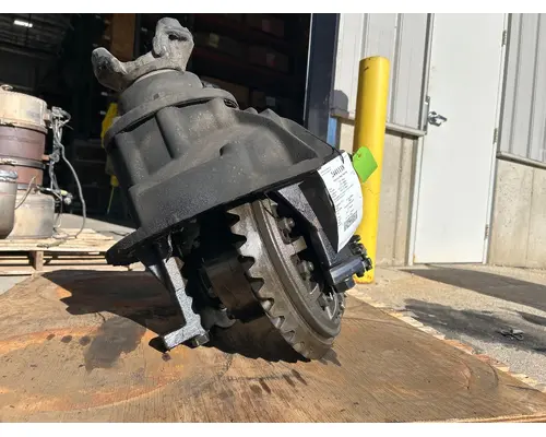 MERITOR VN Cutoff Assembly (Complete With Axles)