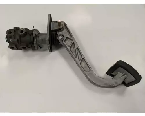 MERITOR  Brake  Clutch Pedal Box