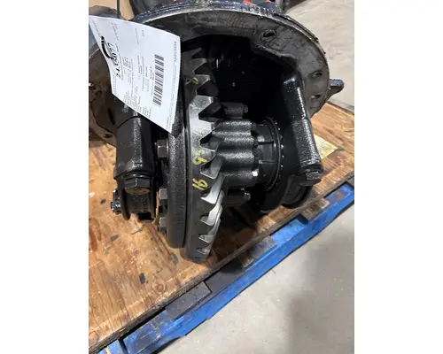 MERITOR  Cutoff Assembly (Complete With Axles)