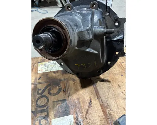 MERITOR  Cutoff Assembly (Complete With Axles)