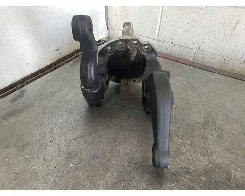 MERITOR  Spindle  Knuckle, Front