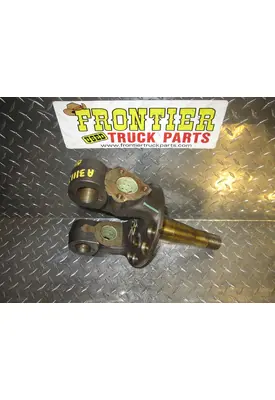 MERITOR  Spindle / Knuckle, Front