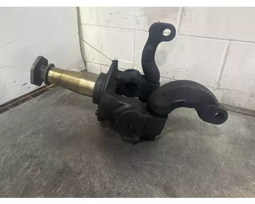 MERITOR  Spindle  Knuckle, Front