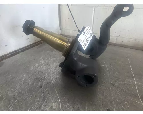 MERITOR  Spindle  Knuckle, Front