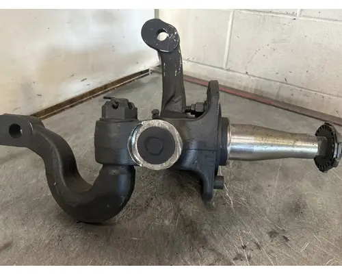MERITOR  Spindle  Knuckle, Front
