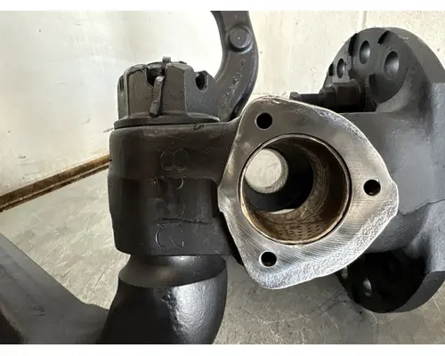 MERITOR  Spindle  Knuckle, Front