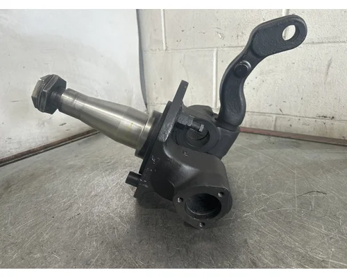 MERITOR  Spindle  Knuckle, Front