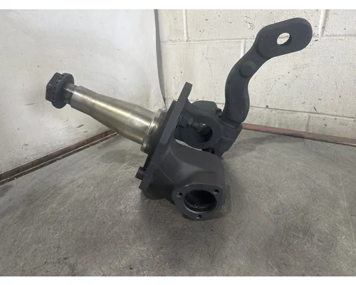 MERITOR  Spindle  Knuckle, Front