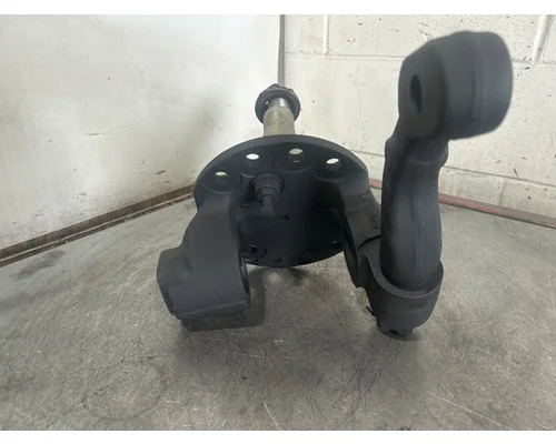 MERITOR  Spindle  Knuckle, Front