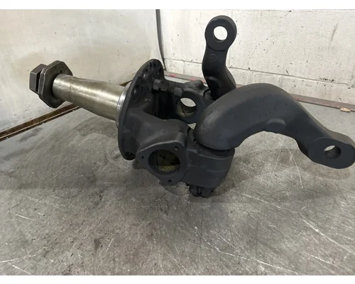 MERITOR  Spindle  Knuckle, Front