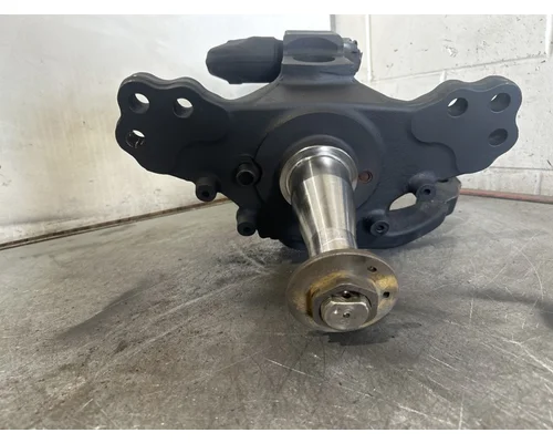 MERITOR  Spindle  Knuckle, Front