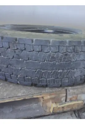 MICHELIN 11R22.5 TIRE