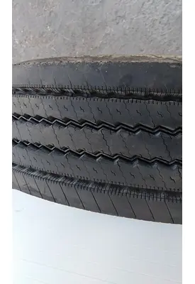 MICHELIN 11R22.5 TIRE