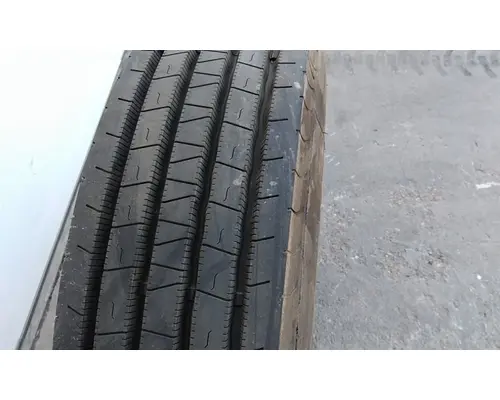 MICHELIN 11R22.5 TIRE
