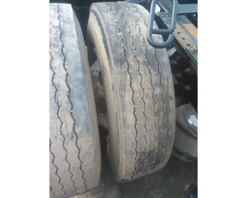 MICHELIN 11R22.5 TIRE