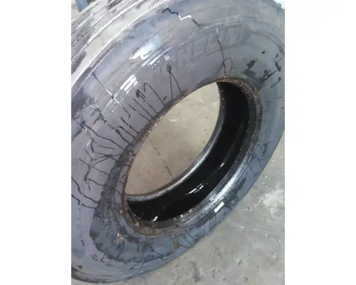 MICHELIN 11R22.5 TIRE