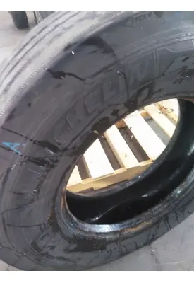 MICHELIN 11R22.5 TIRE