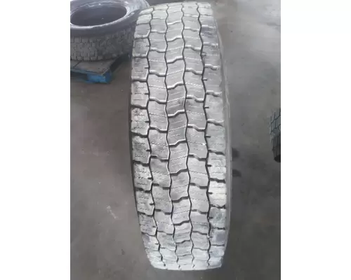 MICHELIN 11R22.5 TIRE