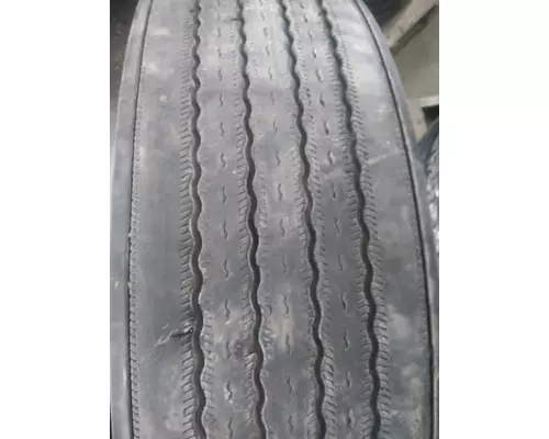 MICHELIN 11R22.5 TIRE