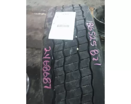 MICHELIN 275/80R22.5 TIRE