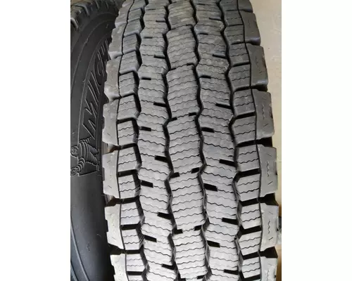 MICHELIN 275/80R22.5 TIRE