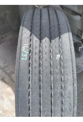 MICHELIN 275/80R22.5 TIRE