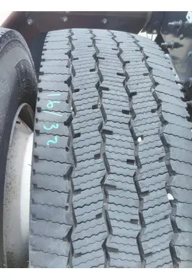 MICHELIN 275/80R22.5 TIRE