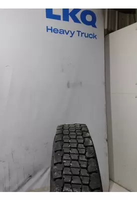 MICHELIN 275/80R22.5 TIRE