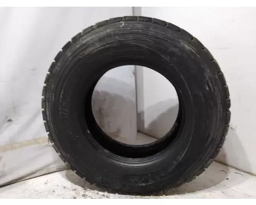 MICHELIN 275/80R22.5 TIRE