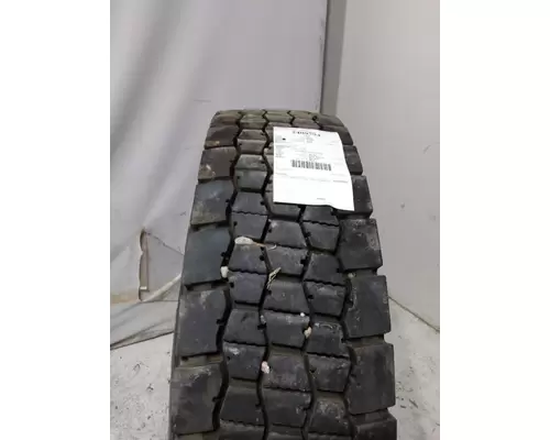 MICHELIN 275/80R22.5 TIRE