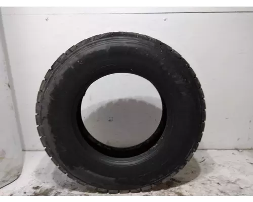 MICHELIN 275/80R22.5 TIRE