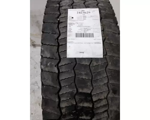 MICHELIN 275/80R22.5 TIRE