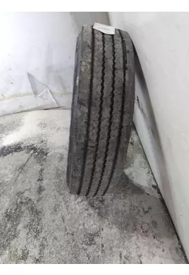 MICHELIN 275/80R22.5 TIRE