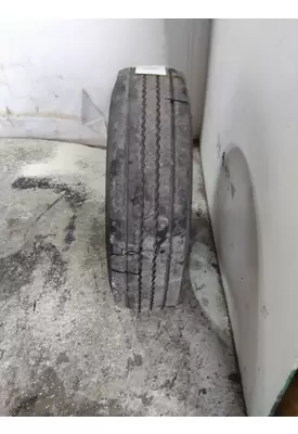 MICHELIN 275/80R22.5 TIRE