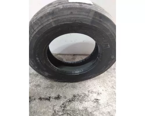 MICHELIN 275/80R22.5 TIRE