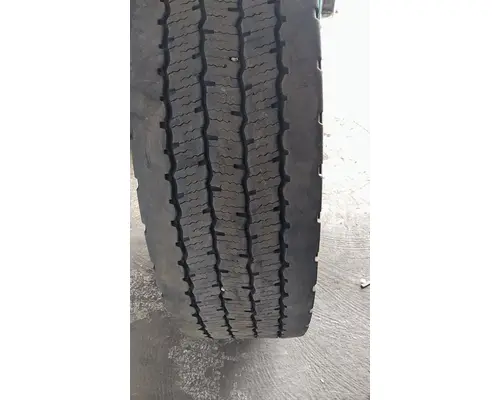 MICHELIN 275/80R22.5 TIRE