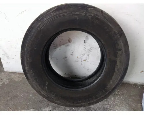 MICHELIN 275/80R22.5 TIRE