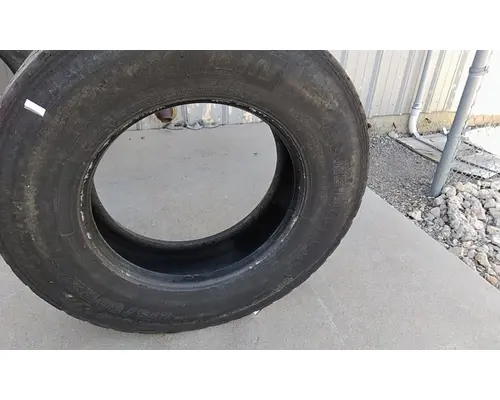 MICHELIN 275/80R22.5 TIRE