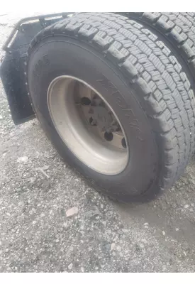 MICHELIN 275/80R22.5 TIRE